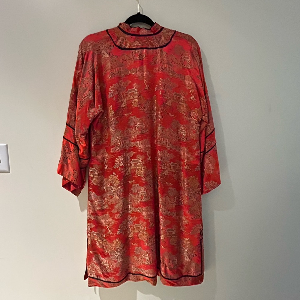 Vintage Chinese Robe M